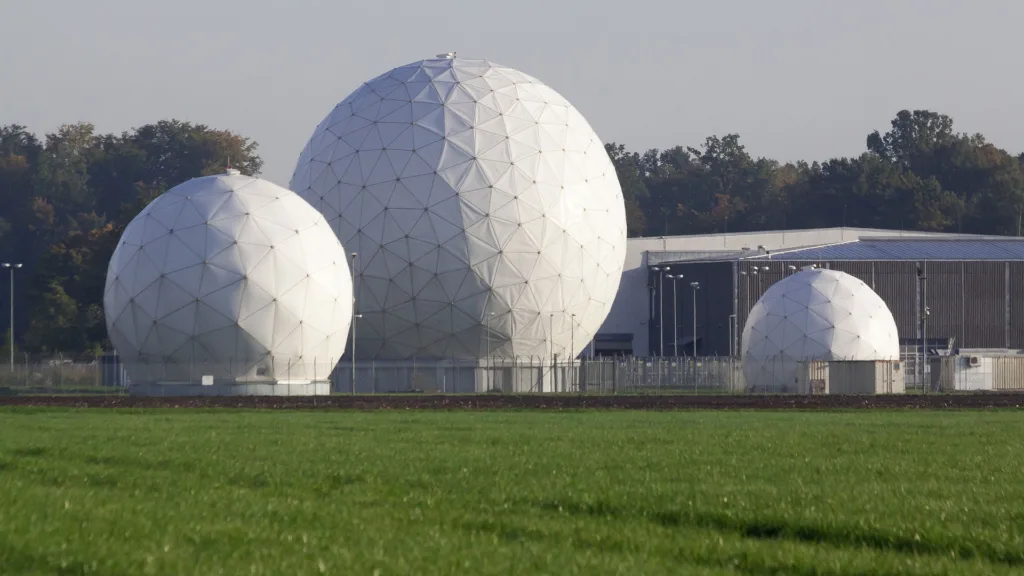 Defence radomes