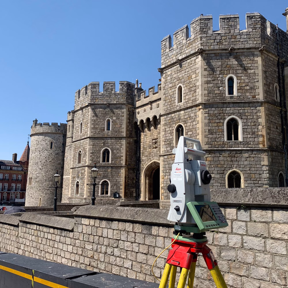 3D Laser scanner outside an old castle